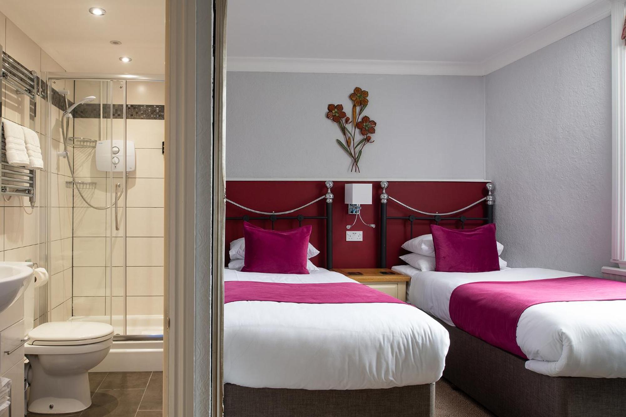 Springfield House - Birmingham Airport & Nec Bed & Breakfast Коуслхил Стая снимка