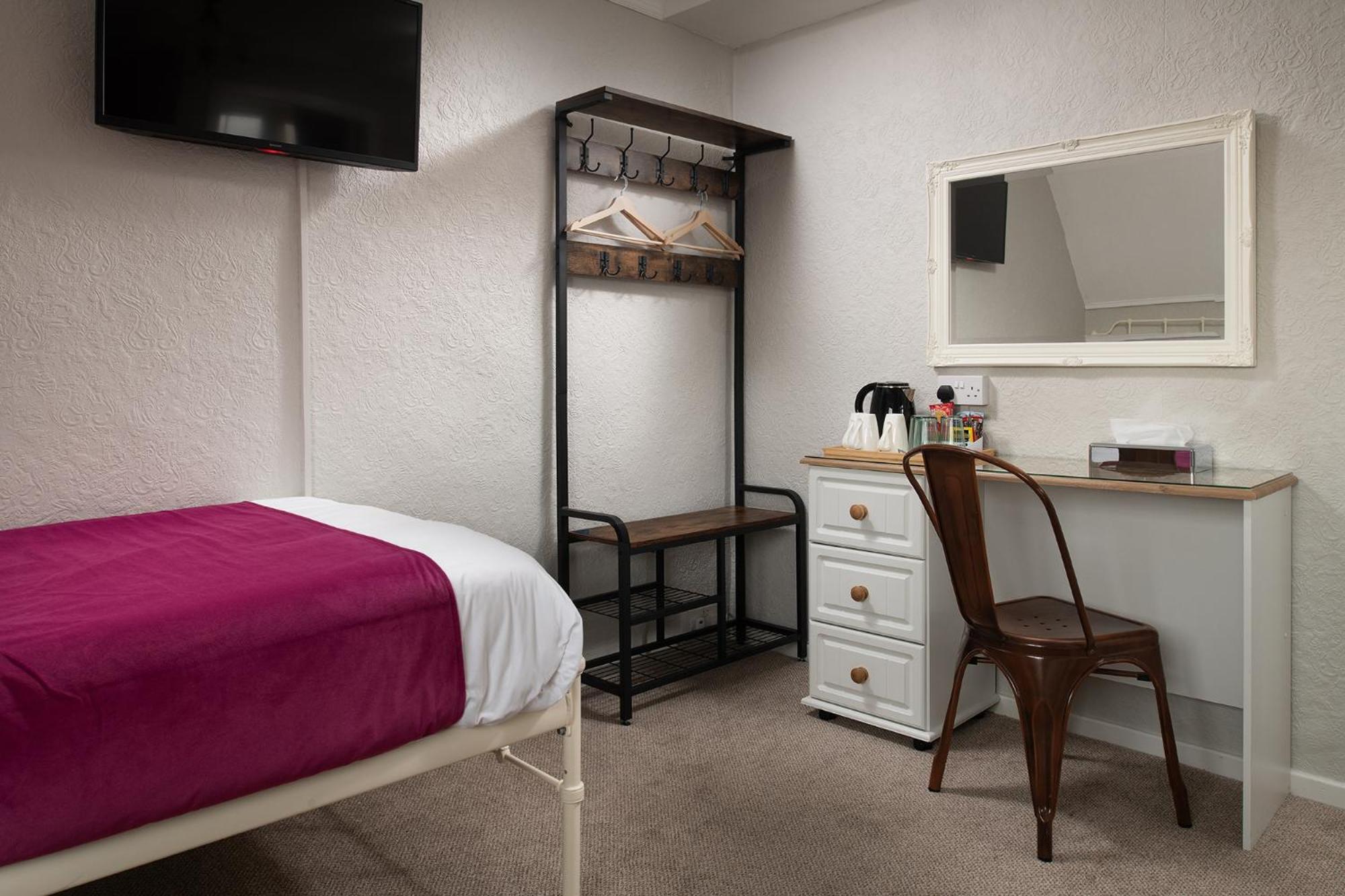Springfield House - Birmingham Airport & Nec Bed & Breakfast Коуслхил Стая снимка