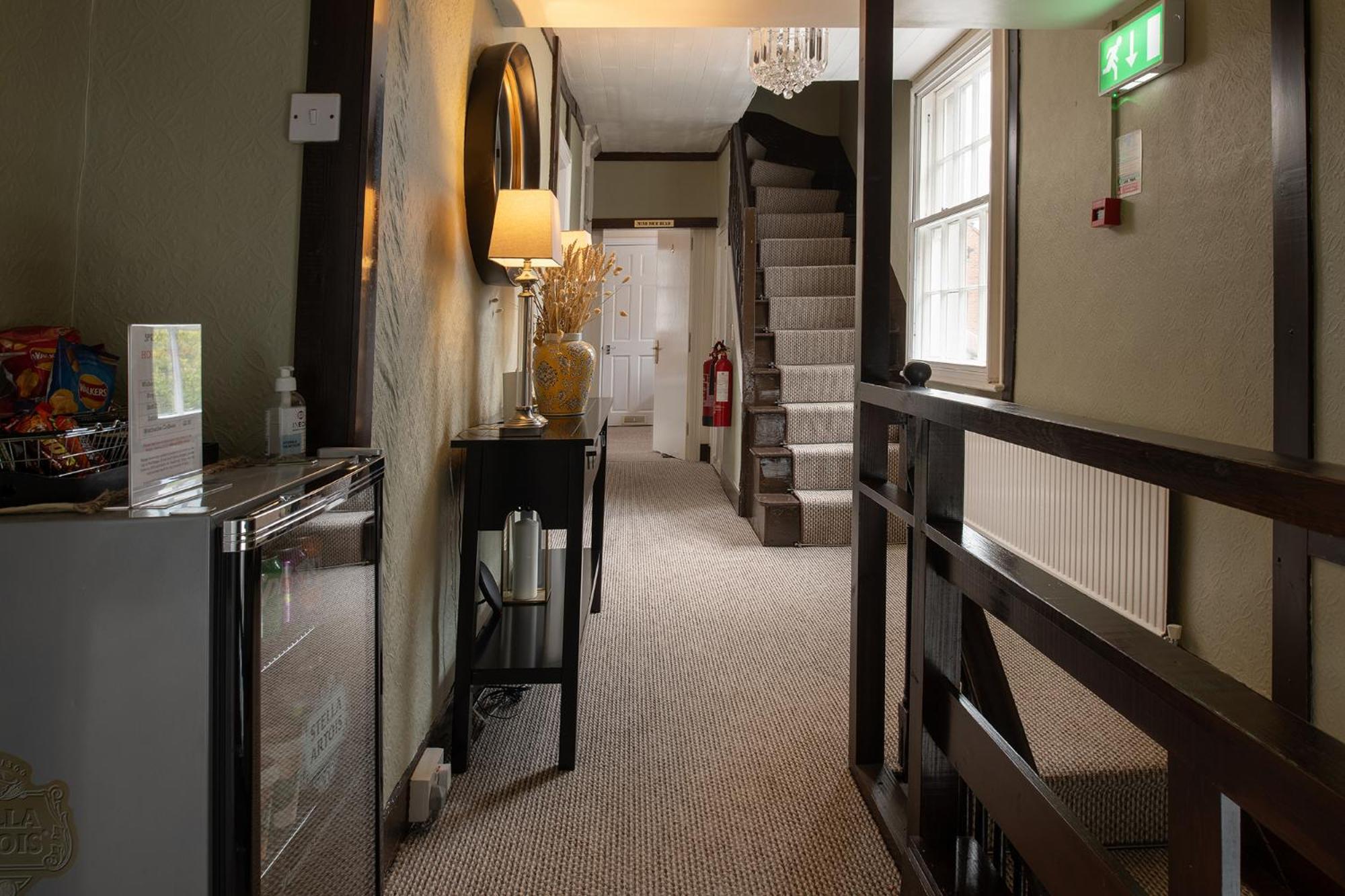 Springfield House - Birmingham Airport & Nec Bed & Breakfast Коуслхил Екстериор снимка